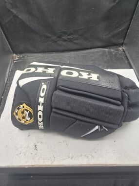 KOHO Men's Black Hockey Glove - Left Hand